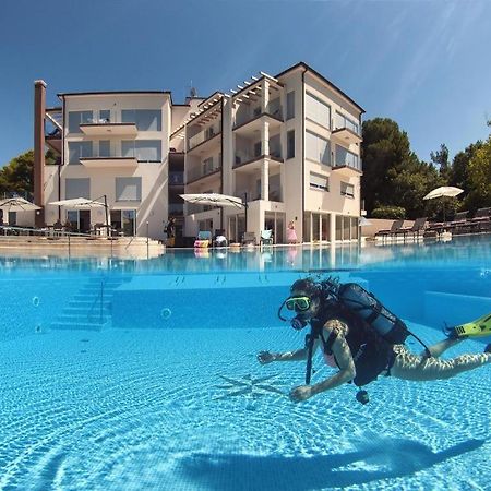 Apartma Soncek Premantura Exterior photo
